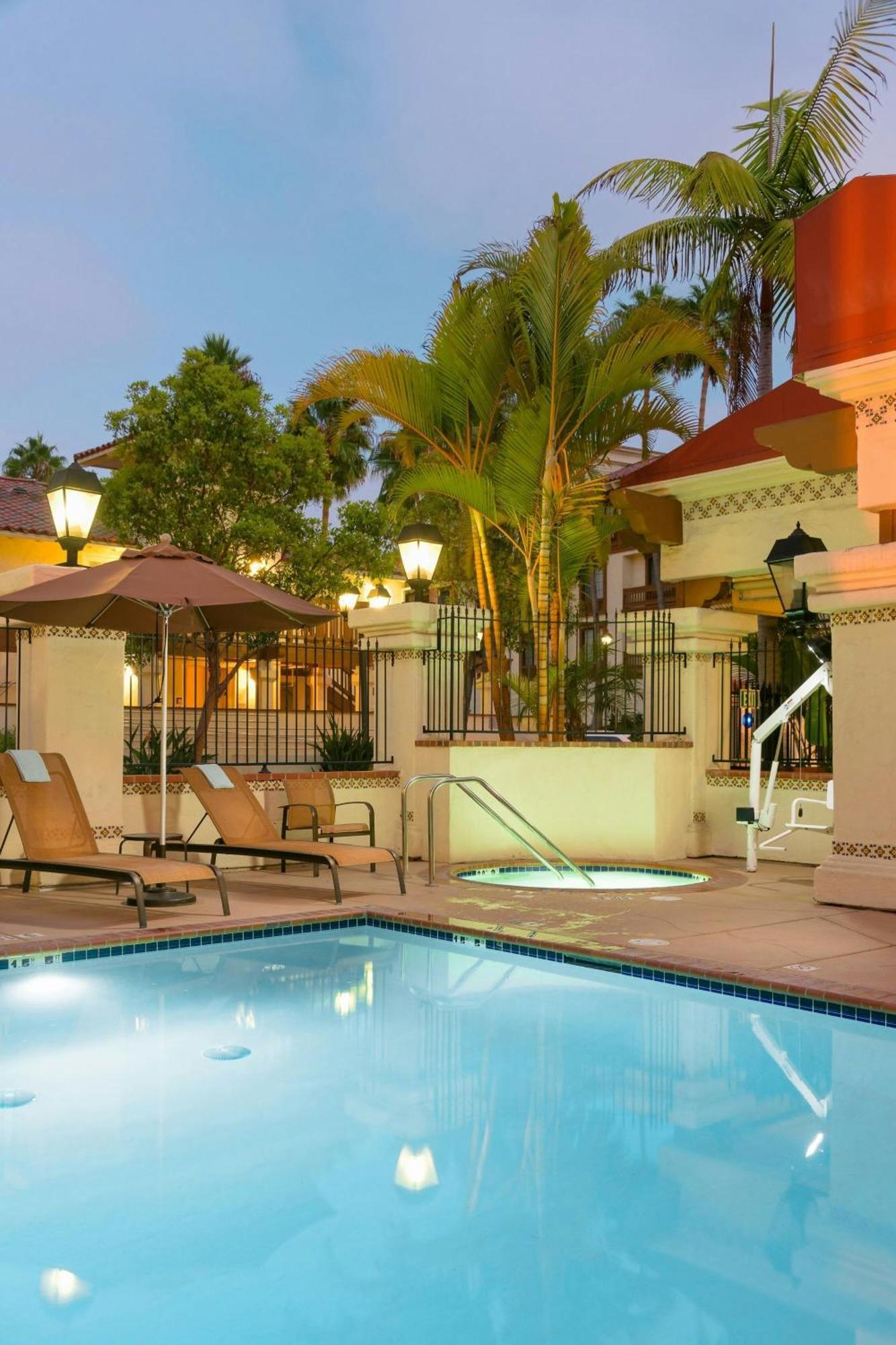 Courtyard San Diego Old Town Экстерьер фото